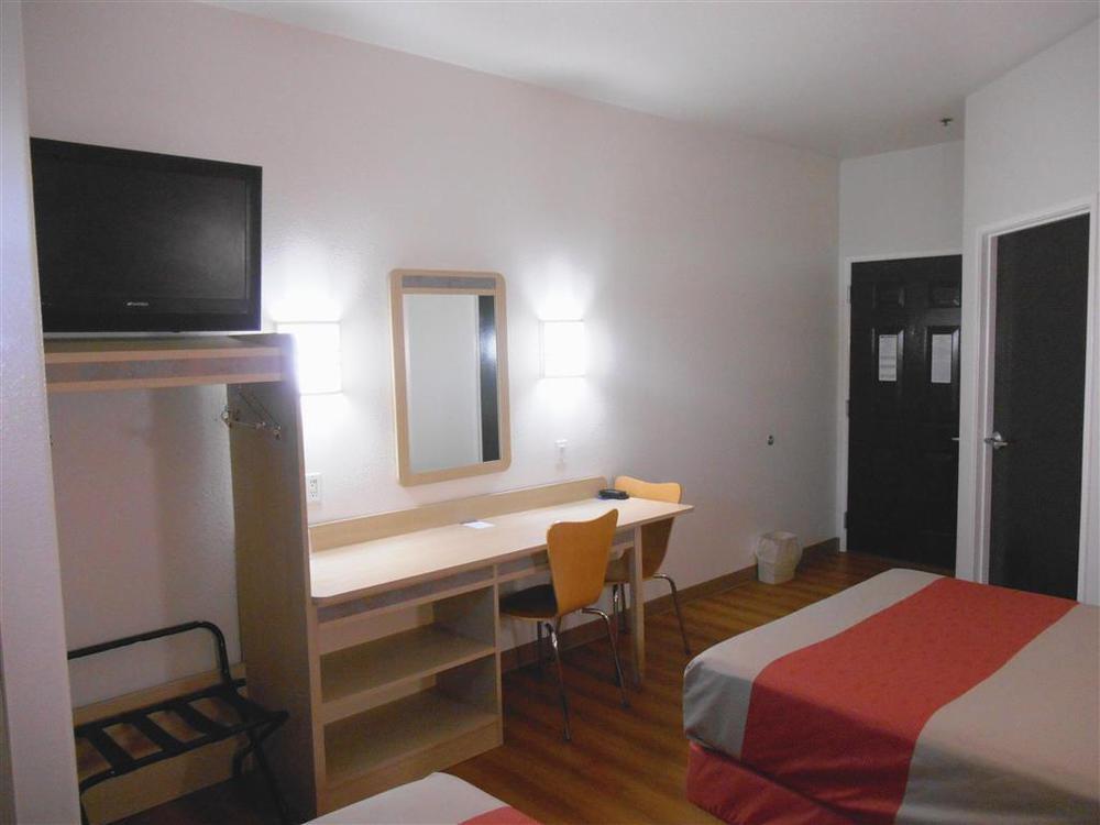 Motel 6-Mission, Tx Bilik gambar